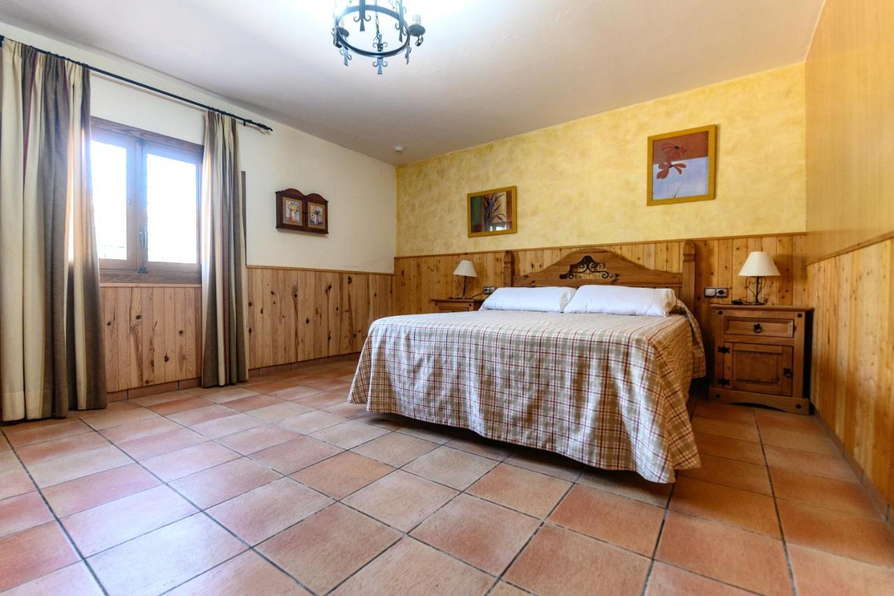 Complejo Rural Sol De Taberno Guest House Exterior photo